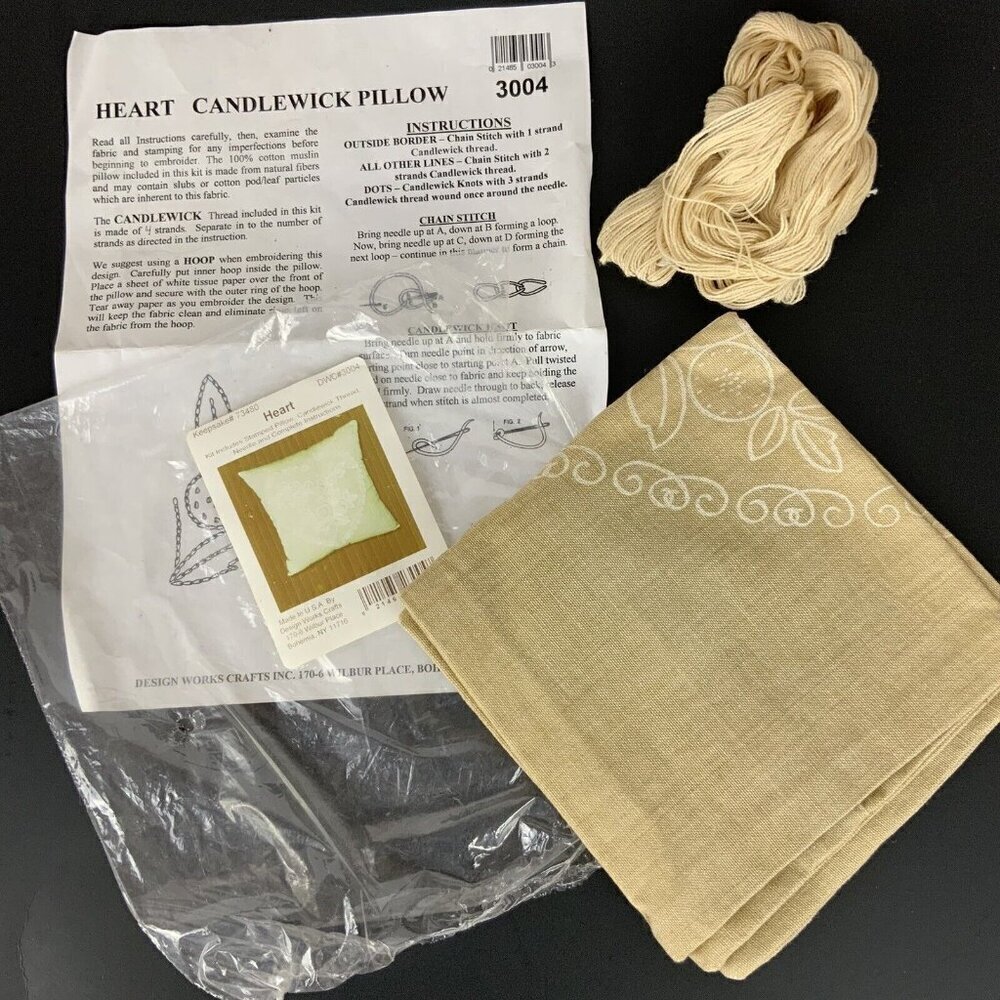 Design Works Crafts DWC 3004 Heart Candlewick 14 inch Pillow Kit 73480